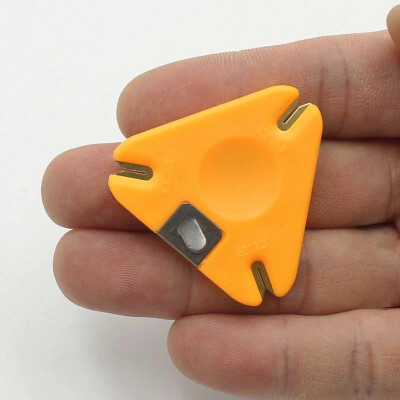 Инструмент для снятия оболочки поводка, оплётки поводкового материала